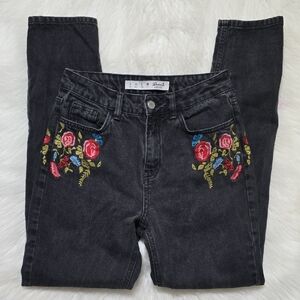 Denim&Co Black Jeans with Floral Embroidery Size 2